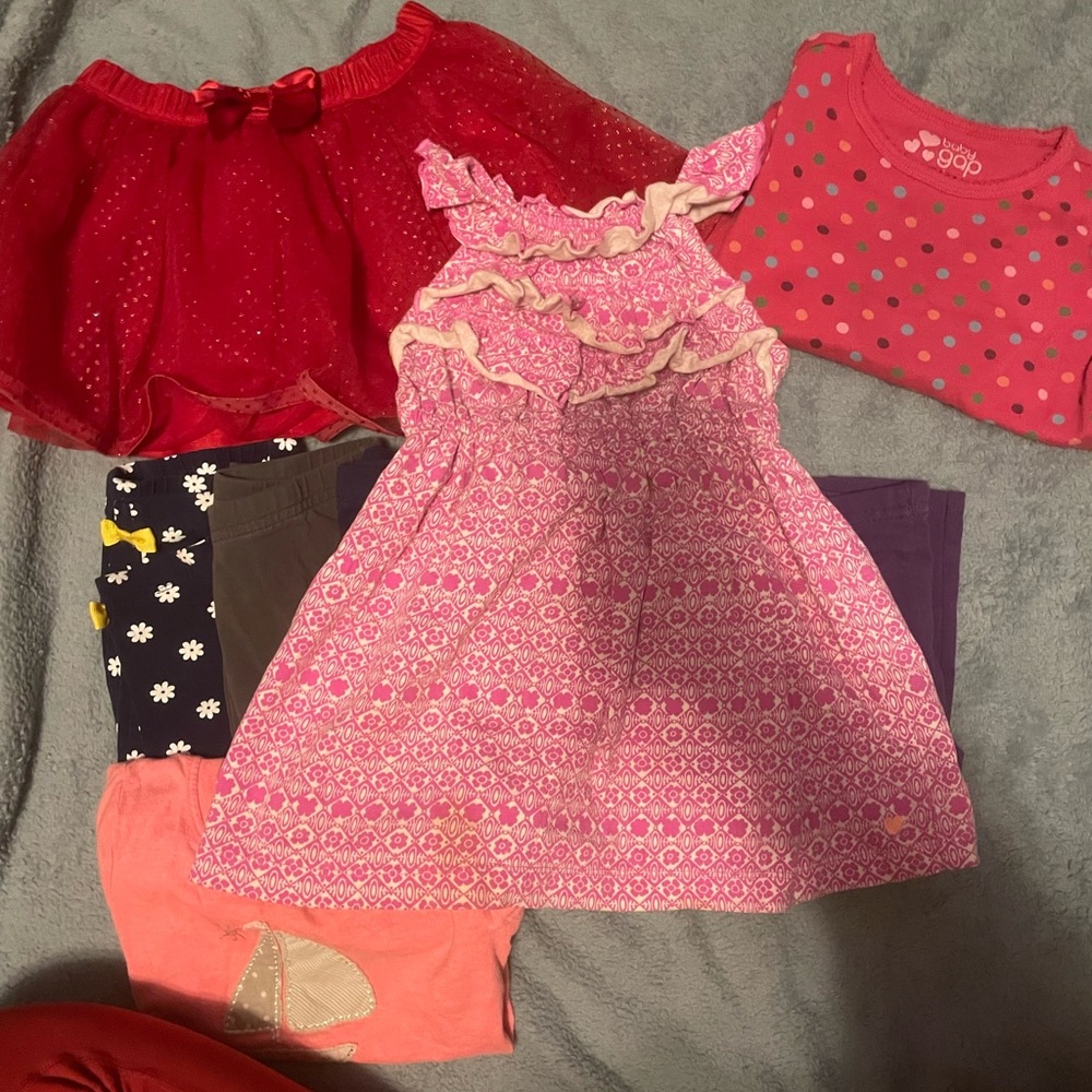 FREE WITH BUNDLE 2T Girls bundle - Picture 2 of 3